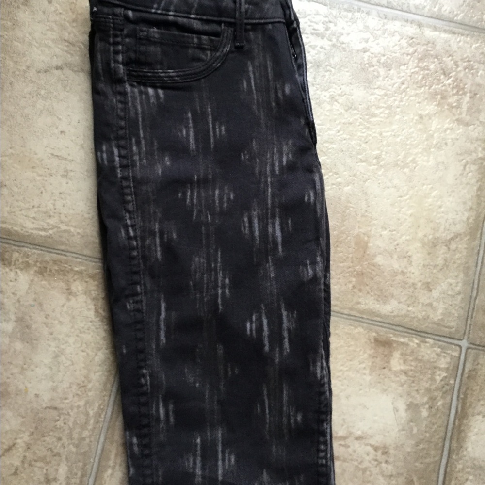 Jeans - Picture 2 of 4